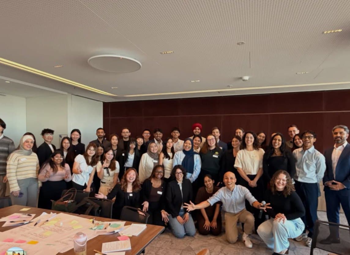 Members and mentors together at the problem-solving session with the BEL Faculty